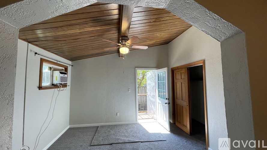 14105 Sycamore Avenue, Unit 1 Rental photo 3